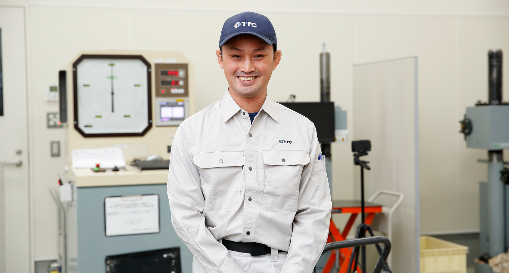 地盤環境・建材試験事業部　Aさん